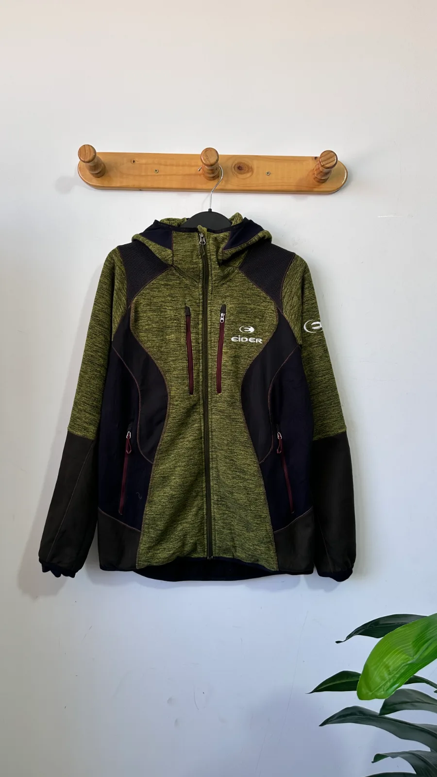 Tejido Eider para dama, detalle 2