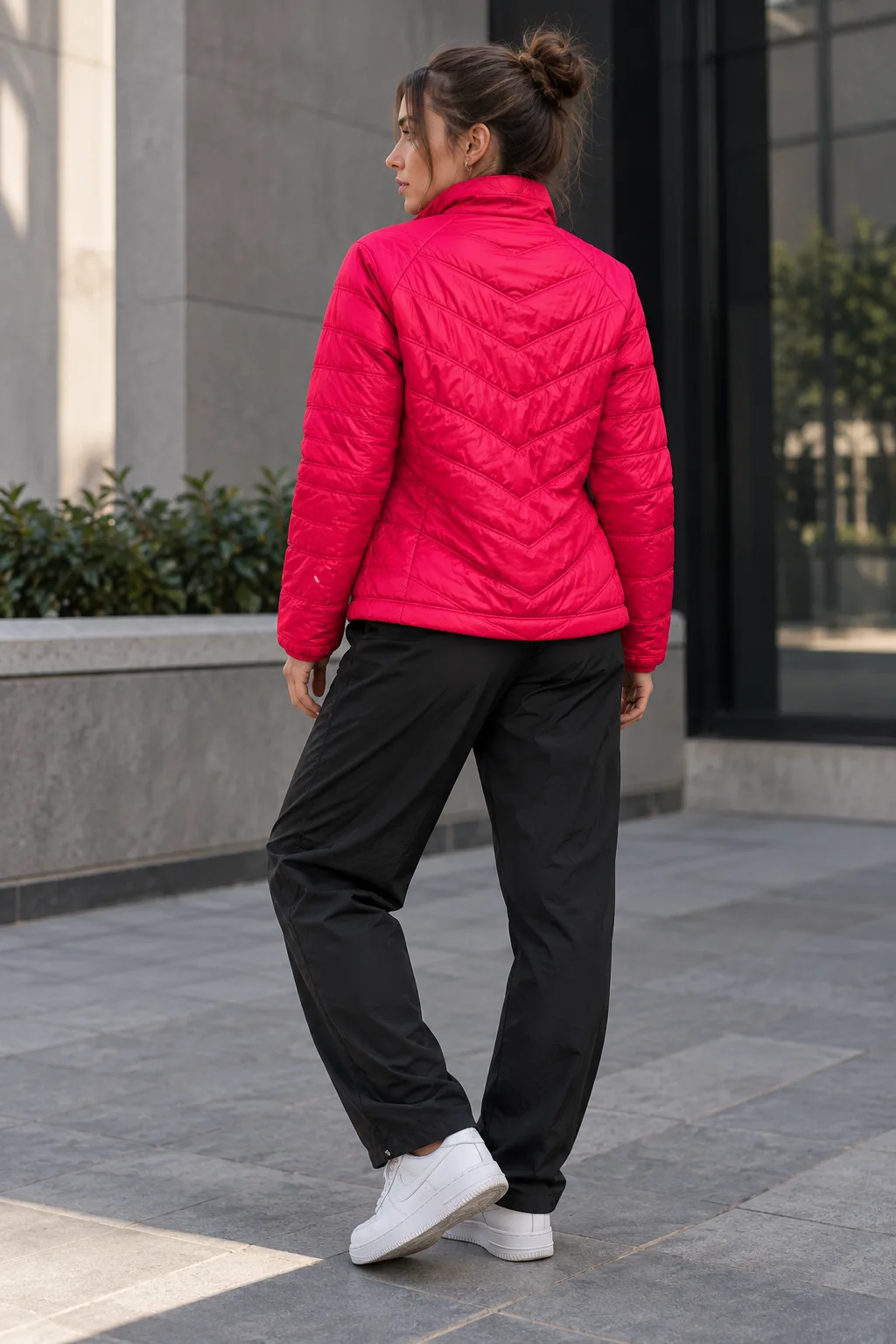 Casaca Nike Ligera, detalle 1